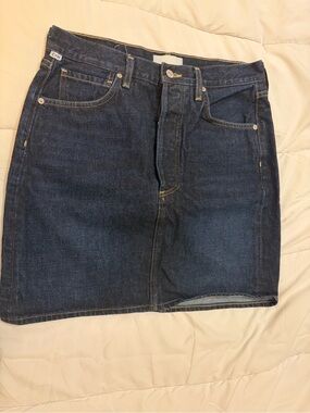 Citizens of Humanity Dark Blue Denim Waistband Detail